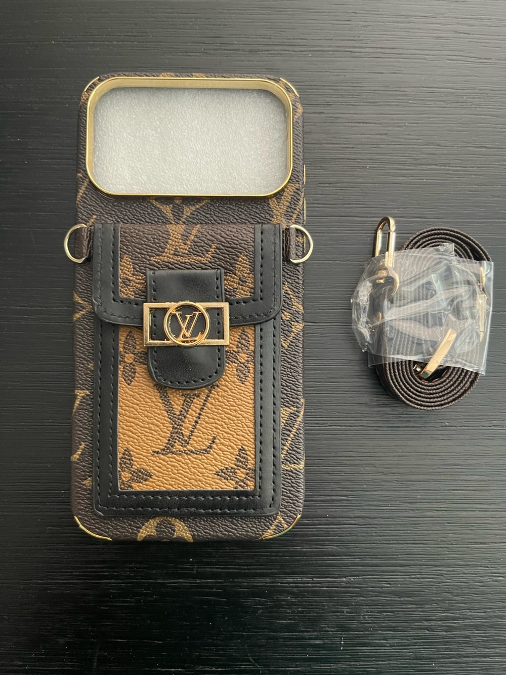 iPhone 17pro max crossbody wallet phone case